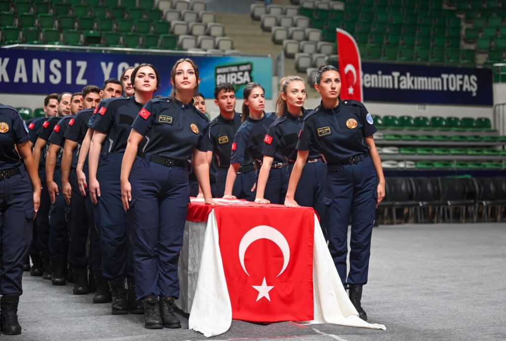 İtfaiye ordusu gücünü artırdı