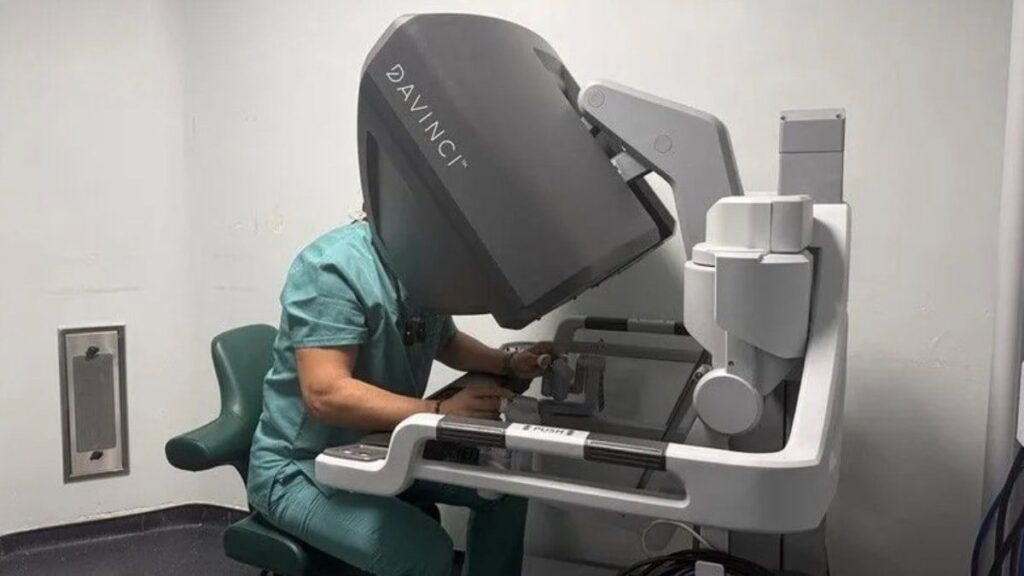 Karadeniz’de robotik cerrahiyle 2 hasta ameliyat edildi