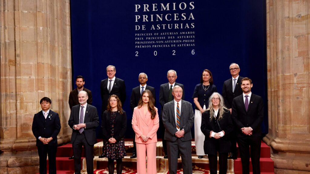 Lionel Messi Asturias Prensesi spor ödülünü Oviedo’da aldı