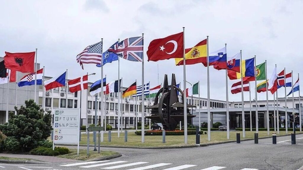 NATO’nun Üç Aşamalı Savunma Stratejisi