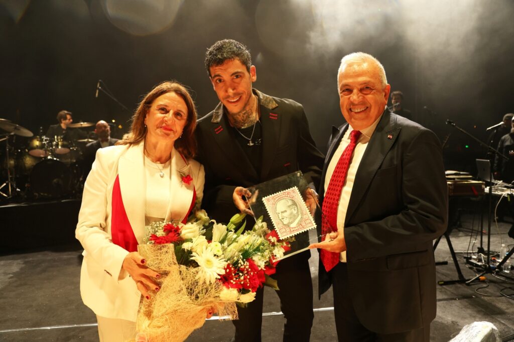 Nilüfer’den Cumhuriyet evi vurgusu