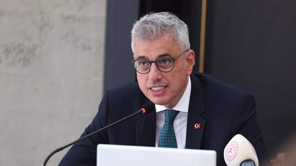Sağlık Bakanı Türkiye’de gençlerde sigara kullanımını açıkladı