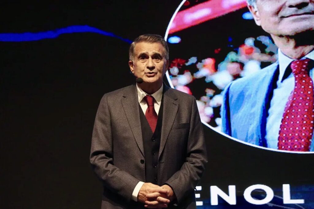 Şenol Güneş: Kariyerini ve Milli Takımı Anlatıyor