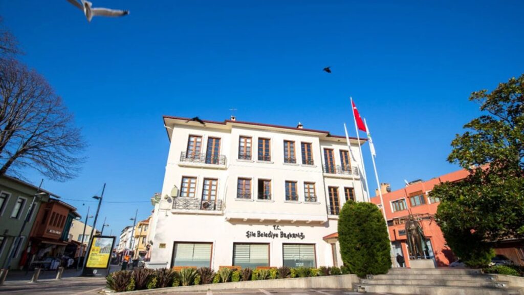 Şile Belediyesi Yolsuzluk Davasında İlk Duruşma