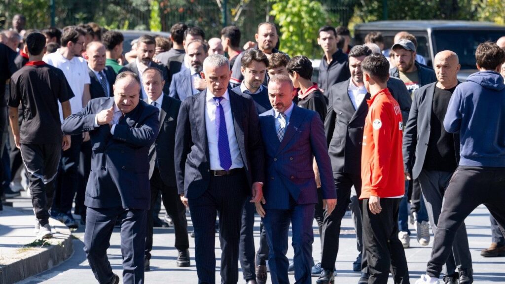 TFF, Arda Turan’a teklif götürüldü