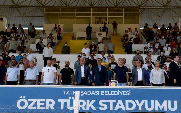 Aydın’da Özer Türk Stadı’na tam not