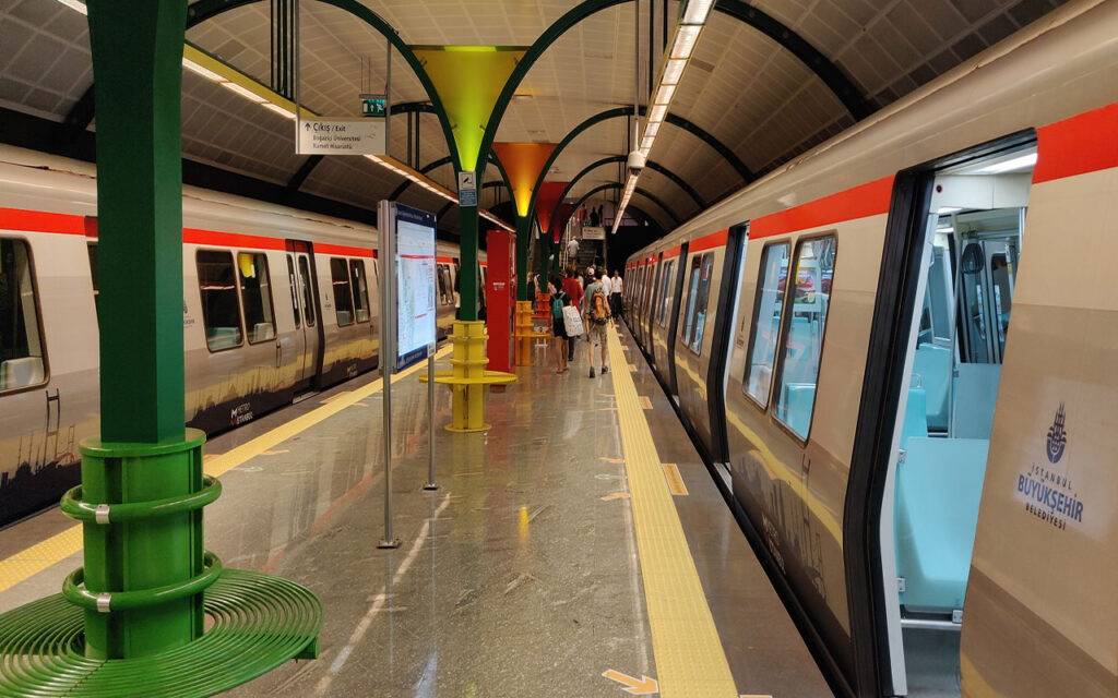 İstanbul’un metrolarına internet geliyor