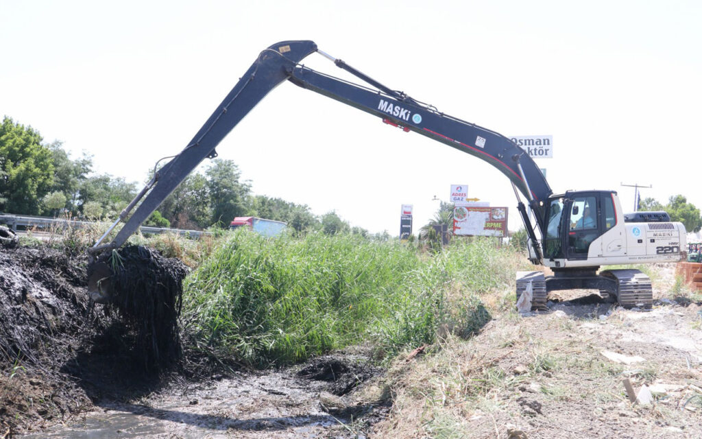 Manisa Saruhanlı’daki derelerde temizlik