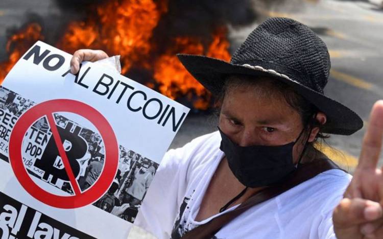 Bitcoin’e El Salvador protestosu