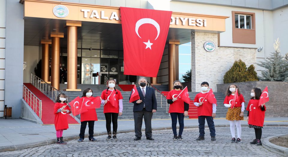 Kayseri’de Talaslı öğrencilerden İstiklal Marşı klibi