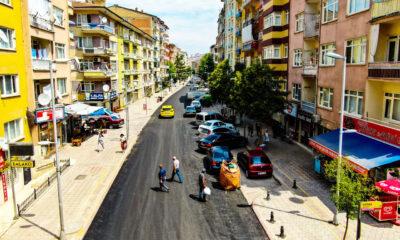 Malatya 8 büyükşehirin asfaltından daha fazla asfalt döküyor!