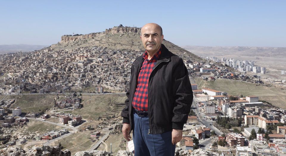 Mardin’de Cuma Tepesi’ne tırmanan ilk Vali oldu