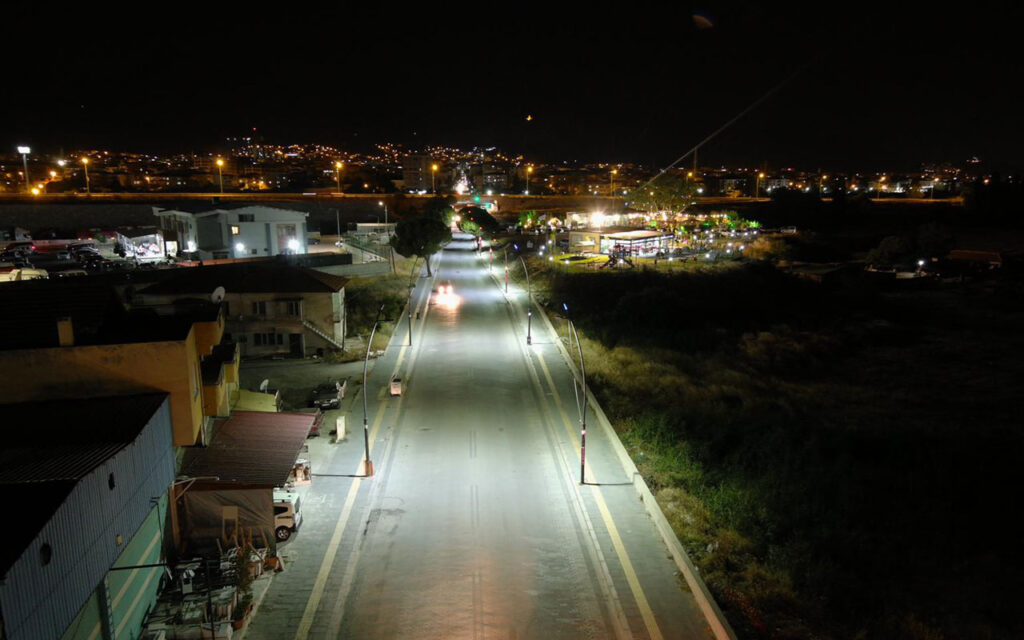 Manisa Soma’da Atatürk Caddesi aydınlandı