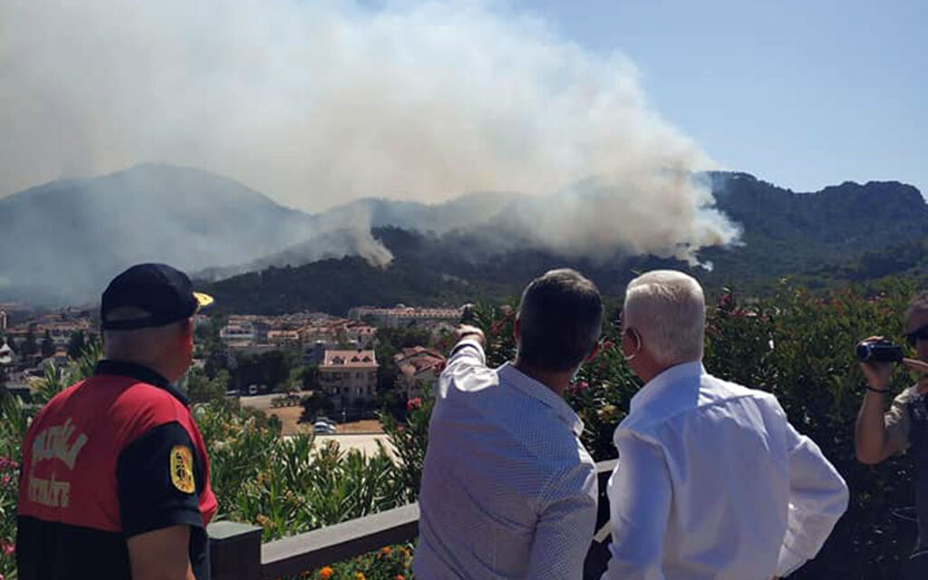Muğla’da Başkan Gürün yangın bölgesinde