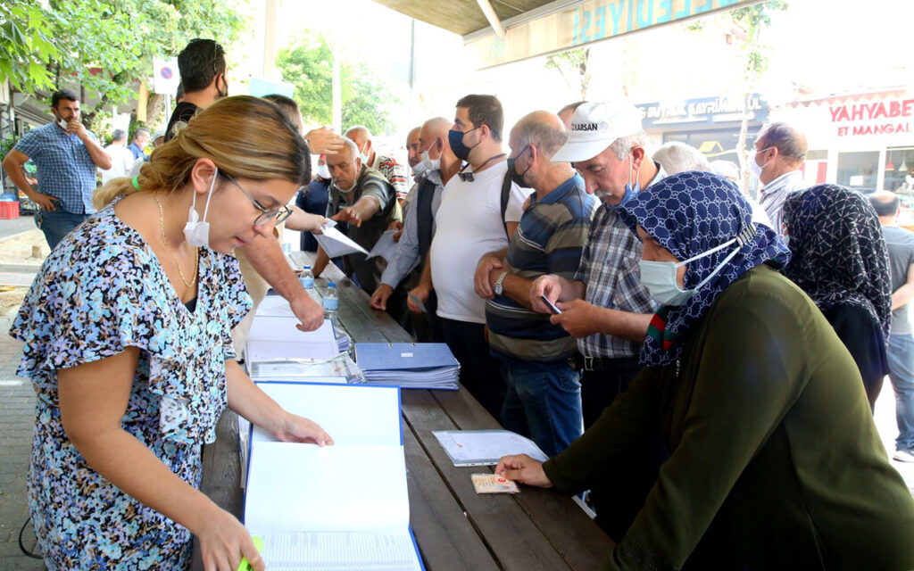 Bursa Nilüfer Hasanağa’da 12 yıllık tapu sorunu çözüldü