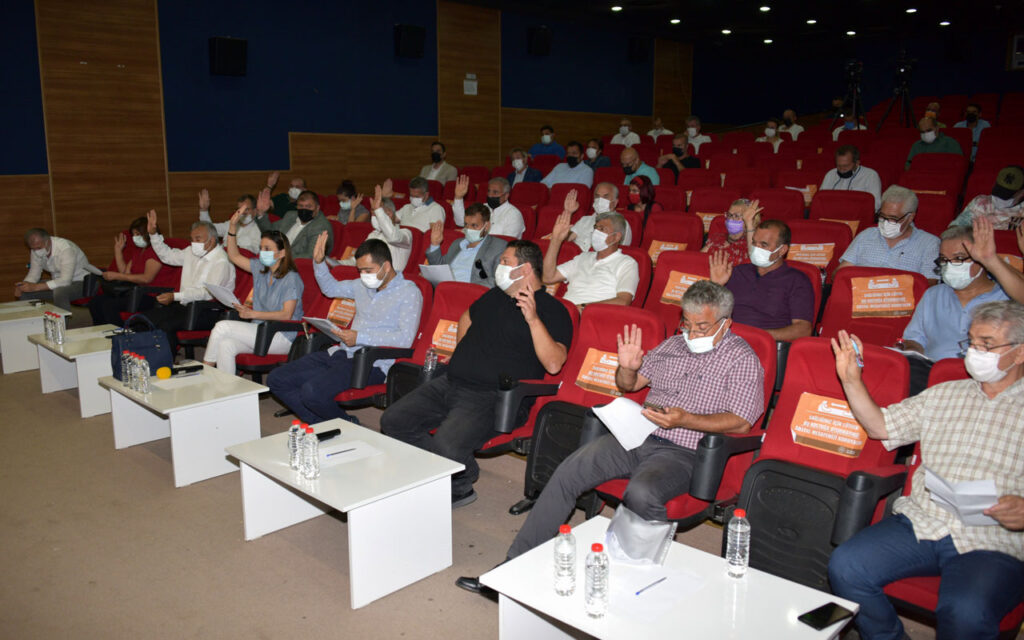 İzmir Aliağa Belediye Meclisi toplandı