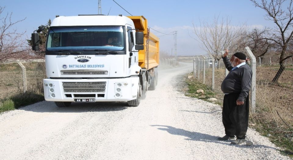 Malatya Battalgazi’nin kırsalı asfaltlanıyor