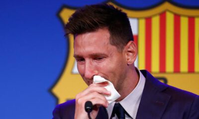 Messi Barcelona’ya gözyaşları içinde veda etti