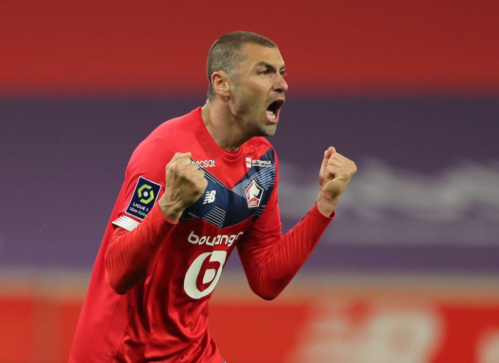 Burak Yılmaz Lille’de sezonun futbolcusu seçildi