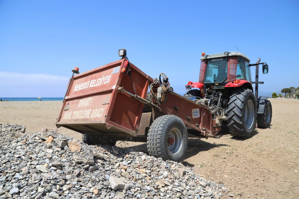 Menderes plajları sezona hazır